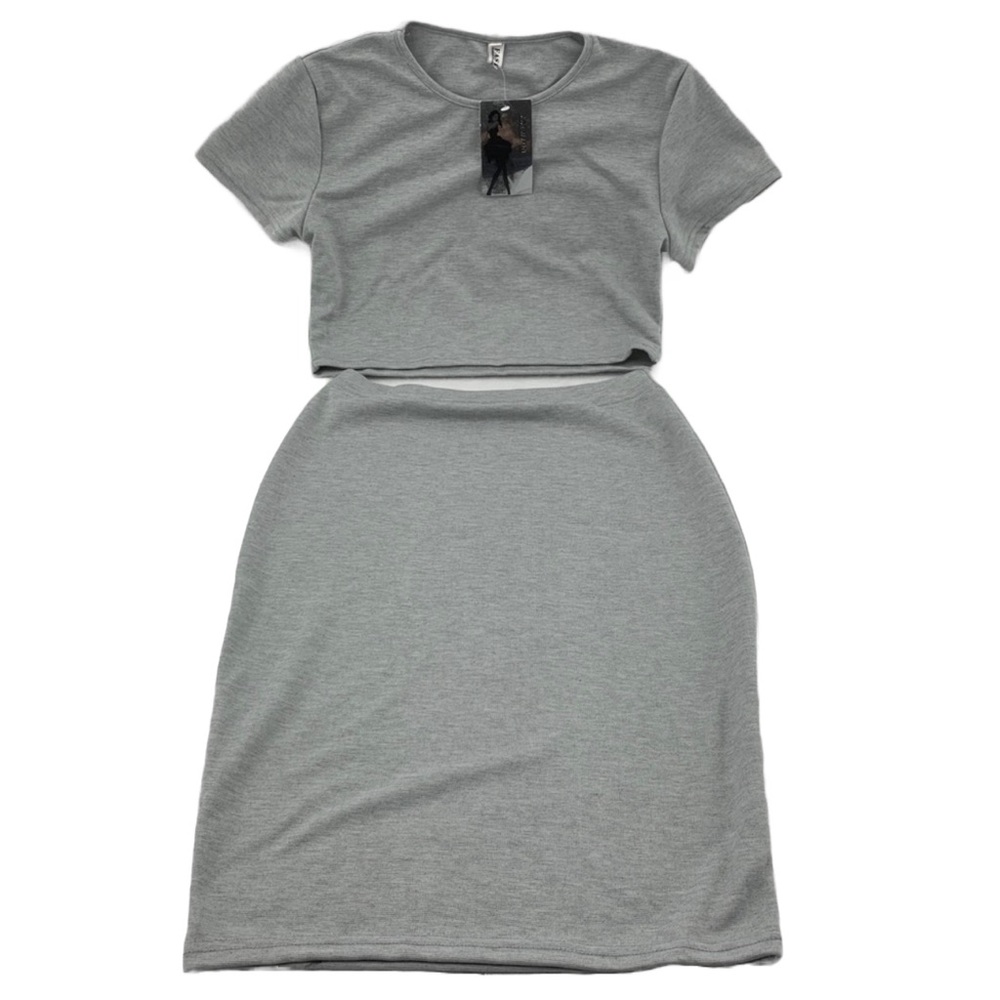 FASHION Crop top and Midi Skirt